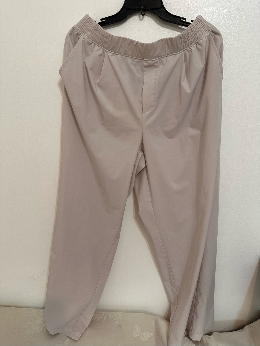 Women’s Pull-On Pants in Light Taupe